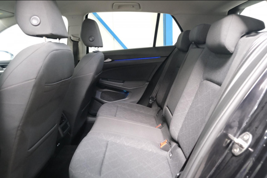 Volkswagen Golf 1.0 eTSI Life Automaat - N.A.P. Airco, Cruise, PDC, Navi.