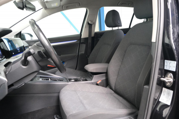 Volkswagen Golf 1.0 eTSI Life Automaat - N.A.P. Airco, Cruise, PDC, Navi.
