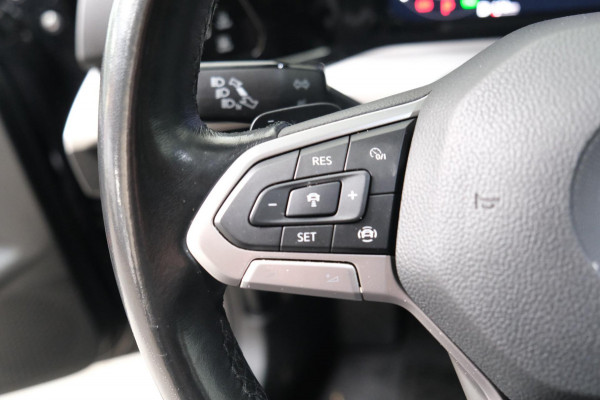 Volkswagen Golf 1.0 eTSI Life Automaat - N.A.P. Airco, Cruise, PDC, Navi.