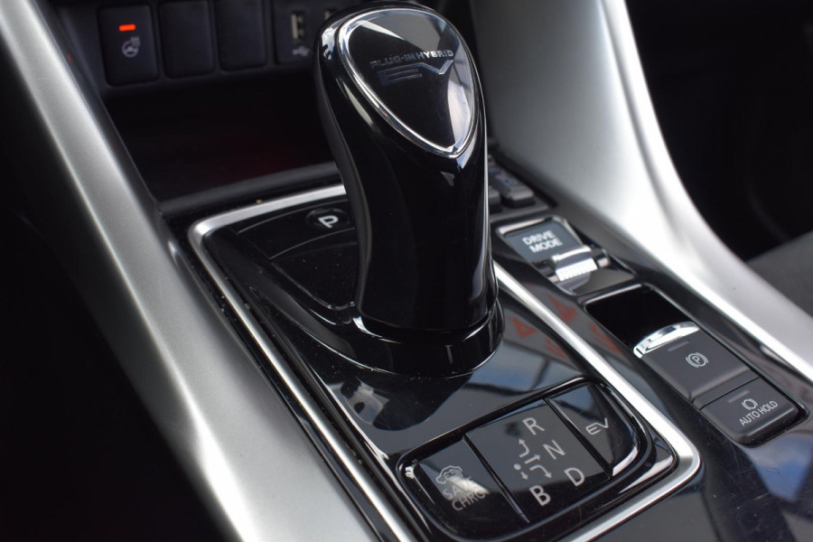 Mitsubishi Eclipse Cross 2.4 PHEV Prestige Lane ACC Camera Stuurvw