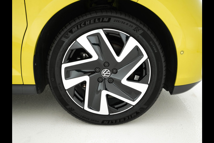 Volkswagen ID. Buzz Cargo 77 kWh [ 3-Fase ] {SOH-90%} *FULL-LED | ADAPTIVE-CRUISE | LANE-ASSIST | KEYLESS | DAB+ | CAMERA | DIGI-COCKPIT | NAVI-FULLMAP | HEATED-COMFORTSEATS | CCS-FASTLOADER | LANE-ASSIST | TOWBAR | 20"ALU*