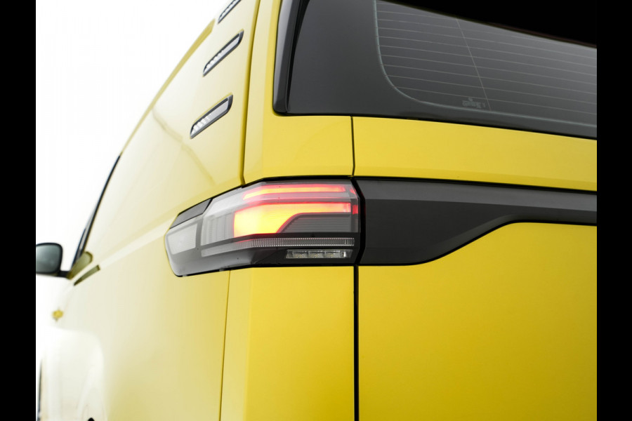 Volkswagen ID. Buzz Cargo 77 kWh [ 3-Fase ] {SOH-90%} *FULL-LED | ADAPTIVE-CRUISE | LANE-ASSIST | KEYLESS | DAB+ | CAMERA | DIGI-COCKPIT | NAVI-FULLMAP | HEATED-COMFORTSEATS | CCS-FASTLOADER | LANE-ASSIST | TOWBAR | 20"ALU*