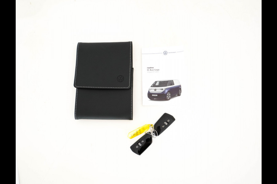 Volkswagen ID. Buzz Cargo 77 kWh [ 3-Fase ] {SOH-90%} *FULL-LED | ADAPTIVE-CRUISE | LANE-ASSIST | KEYLESS | DAB+ | CAMERA | DIGI-COCKPIT | NAVI-FULLMAP | HEATED-COMFORTSEATS | CCS-FASTLOADER | LANE-ASSIST | TOWBAR | 20"ALU*