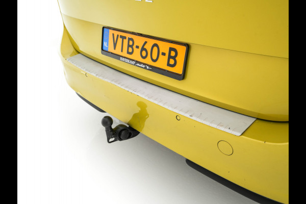 Volkswagen ID. Buzz Cargo 77 kWh [ 3-Fase ] {SOH-90%} *FULL-LED | ADAPTIVE-CRUISE | LANE-ASSIST | KEYLESS | DAB+ | CAMERA | DIGI-COCKPIT | NAVI-FULLMAP | HEATED-COMFORTSEATS | CCS-FASTLOADER | LANE-ASSIST | TOWBAR | 20"ALU*