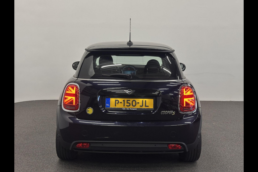 MINI Mini Electric Yours 33 kWh 136 pk Leder Harman/Kardon Navigatie Wireless Carplay Parkeersensoren VA Cruise Control Stoelverwarming Full Led Climate Control