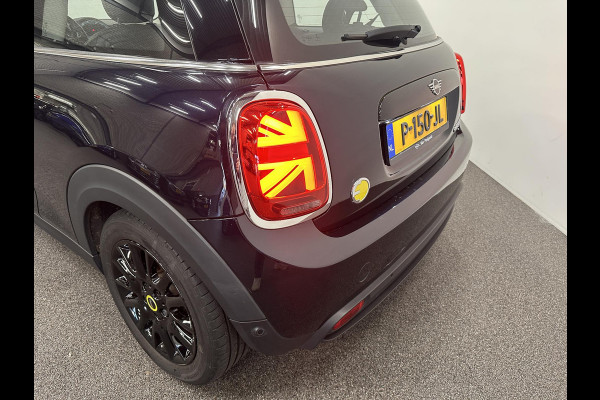 MINI Mini Electric Yours 33 kWh 136 pk Leder Harman/Kardon Navigatie Wireless Carplay Parkeersensoren VA Cruise Control Stoelverwarming Full Led Climate Control
