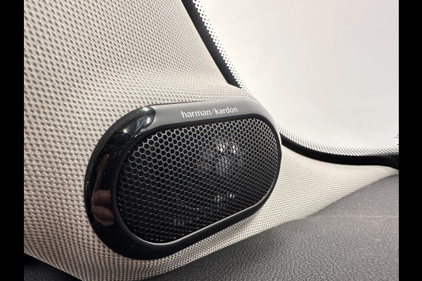 MINI Mini Electric Yours 33 kWh 136 pk Leder Harman/Kardon Navigatie Wireless Carplay Parkeersensoren VA Cruise Control Stoelverwarming Full Led Climate Control