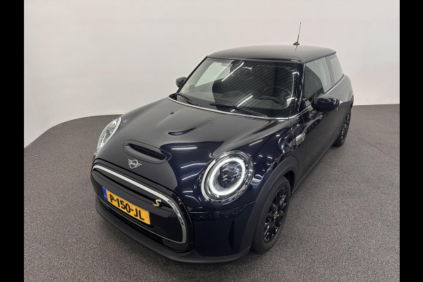 MINI Mini Electric Yours 33 kWh 136 pk Leder Harman/Kardon Navigatie Wireless Carplay Parkeersensoren VA Cruise Control Stoelverwarming Full Led Climate Control