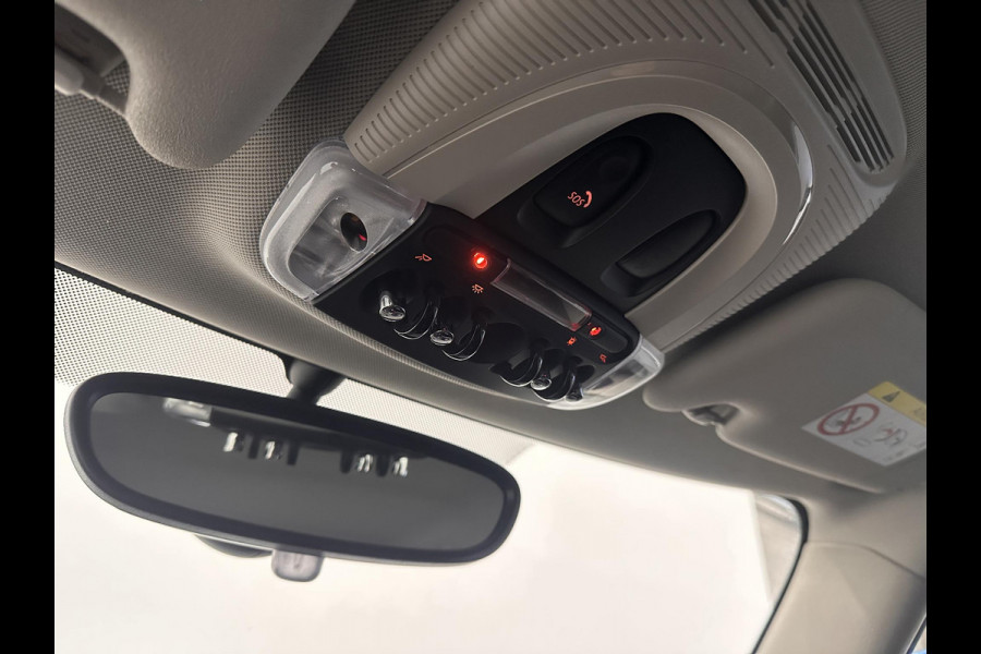 MINI Mini Electric Yours 33 kWh 136 pk Leder Harman/Kardon Navigatie Wireless Carplay Parkeersensoren VA Cruise Control Stoelverwarming Full Led Climate Control