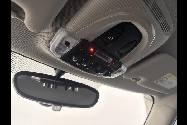 MINI Mini Electric Yours 33 kWh 136 pk Leder Harman/Kardon Navigatie Wireless Carplay Parkeersensoren VA Cruise Control Stoelverwarming Full Led Climate Control