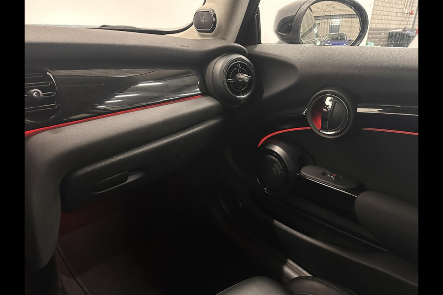 MINI Mini Electric Yours 33 kWh 136 pk Leder Harman/Kardon Navigatie Wireless Carplay Parkeersensoren VA Cruise Control Stoelverwarming Full Led Climate Control