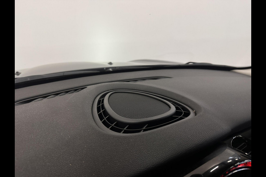 MINI Mini Electric Yours 33 kWh 136 pk Leder Harman/Kardon Navigatie Wireless Carplay Parkeersensoren VA Cruise Control Stoelverwarming Full Led Climate Control