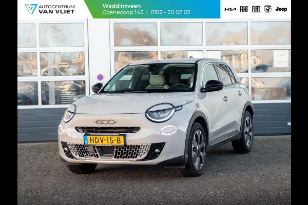 Fiat 600 1.2 Hybrid La Prima | Automaat | PDC | Adapt. Cruise | Clima | Apple Carplay | Stoelverwarming | Keyless | BSM | 18" | Camera