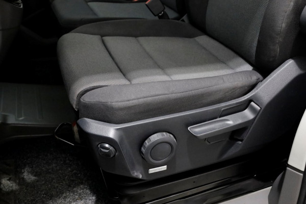 Volkswagen Crafter 35 2.0 TDI 177pk E6 RWD L3H3 (L2H2) Airco/Trekhaak 3500kg Airco 10-2018