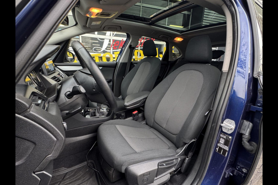 BMW 2 Serie Active Tourer 216i Advantage - Panorama dak I Navigatie I Airco I PDC /Achteruitrij camera I Sport velgen I Dealer ond