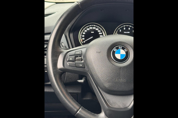 BMW 2 Serie Active Tourer 216i Advantage - Panorama dak I Navigatie I Airco I PDC /Achteruitrij camera I Sport velgen I Dealer ond