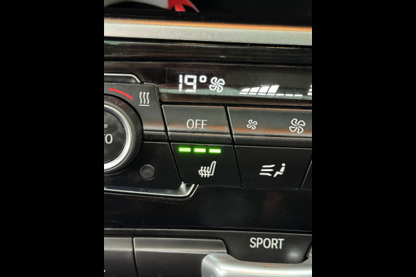 BMW 2 Serie Active Tourer 216i Advantage - Panorama dak I Navigatie I Airco I PDC /Achteruitrij camera I Sport velgen I Dealer ond