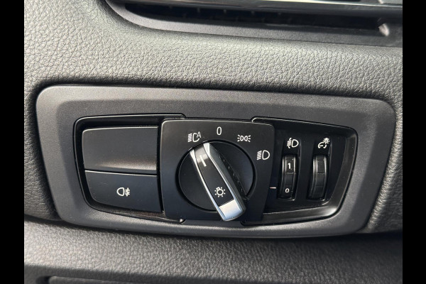 BMW 2 Serie Active Tourer 216i Advantage - Panorama dak I Navigatie I Airco I PDC /Achteruitrij camera I Sport velgen I Dealer ond