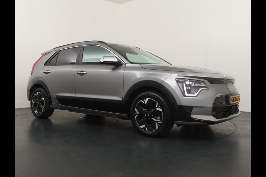 Kia Niro EV DynamicPlusLine 64.8 kWh Automaat - Climate Control - LED - Stoel/Stuurverwarming - Leder - Navigatie - Adaptief Cruise Control - Fabrieksgarantie Tot 2031