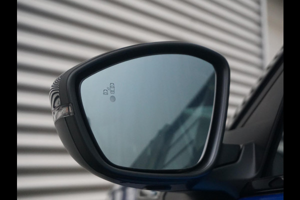 Peugeot e-2008 EV GT 54 kWh Camera pakket | 4 Seizoensbanden