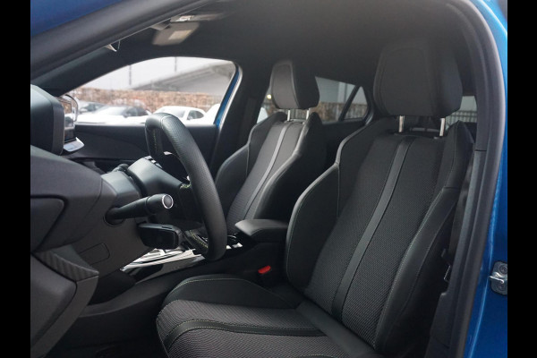 Peugeot e-2008 EV GT 54 kWh Camera pakket | 4 Seizoensbanden