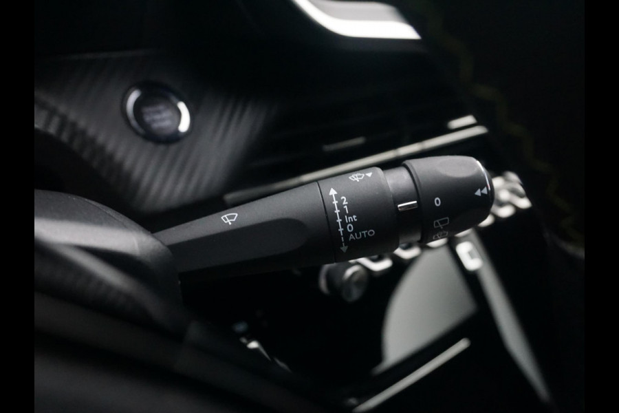 Peugeot e-2008 EV GT 54 kWh Camera pakket | 4 Seizoensbanden