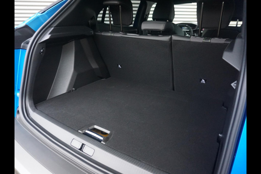 Peugeot e-2008 EV GT 54 kWh Camera pakket | 4 Seizoensbanden