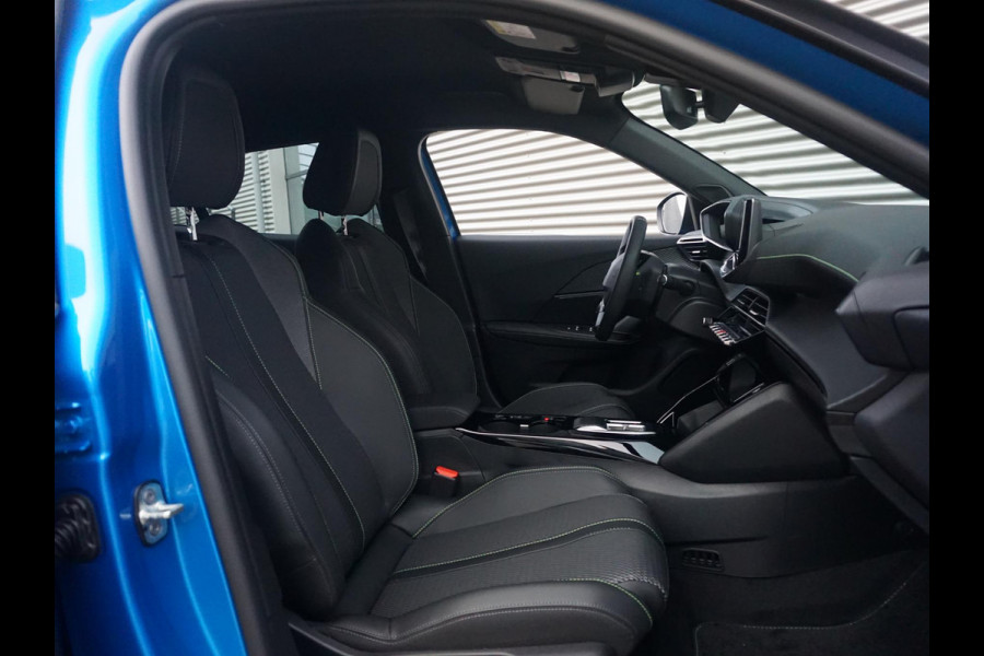 Peugeot e-2008 EV GT 54 kWh Camera pakket | 4 Seizoensbanden