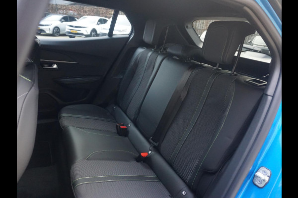 Peugeot e-2008 EV GT 54 kWh Camera pakket | 4 Seizoensbanden