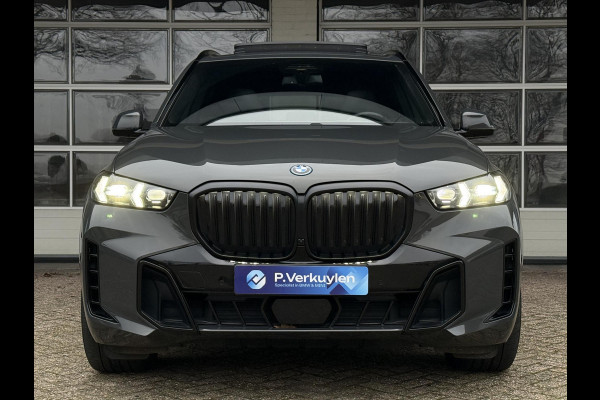 BMW X5 xDrive50e M SPORT PRO | PANORAMA | HARMAN KARDON | TREKHAAK | M STOELEN | ICONIC GLOW |