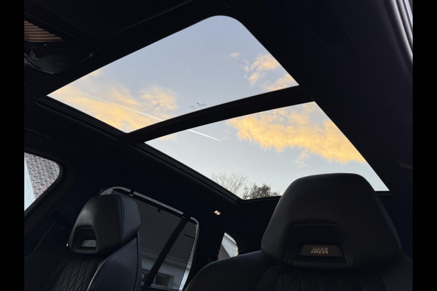 BMW X5 xDrive50e M SPORT PRO | PANORAMA | HARMAN KARDON | TREKHAAK | M STOELEN | ICONIC GLOW |