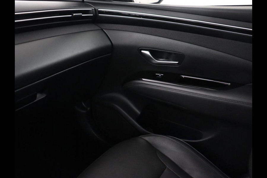 Hyundai Tucson 1.6 T-GDI PHEV Premium Sky 4WD | Panoramadak | Stoelventilatie | Leder | 360 Camera | Adaptive cruise | Memory | Achterbankverwarming | Carplay | Full LED | Navigatie | Plug In