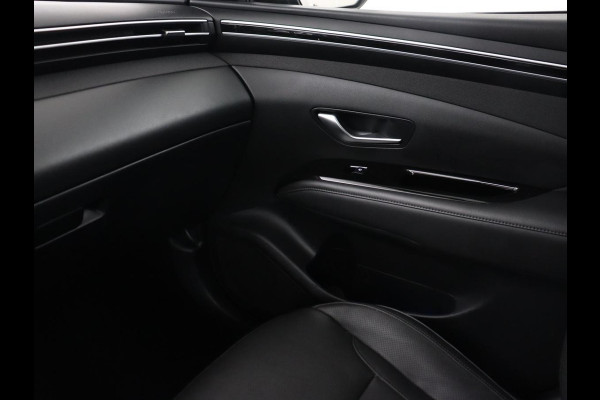 Hyundai Tucson 1.6 T-GDI PHEV Premium Sky 4WD | Panoramadak | Stoelventilatie | Leder | 360 Camera | Adaptive cruise | Memory | Achterbankverwarming | Carplay | Full LED | Navigatie | Plug In