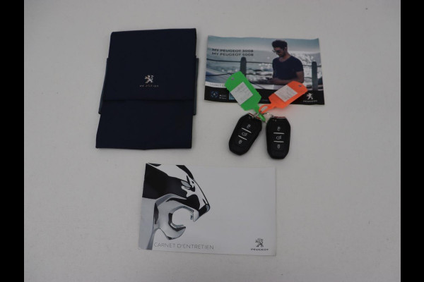 Peugeot 3008 1.6 HYbrid 225 Allure | Carplay | Camera | Half leder | Navigatie | Digital Cockpit | Parkeerhulp | Full LED | Bluetooth | PHEV | Plug In