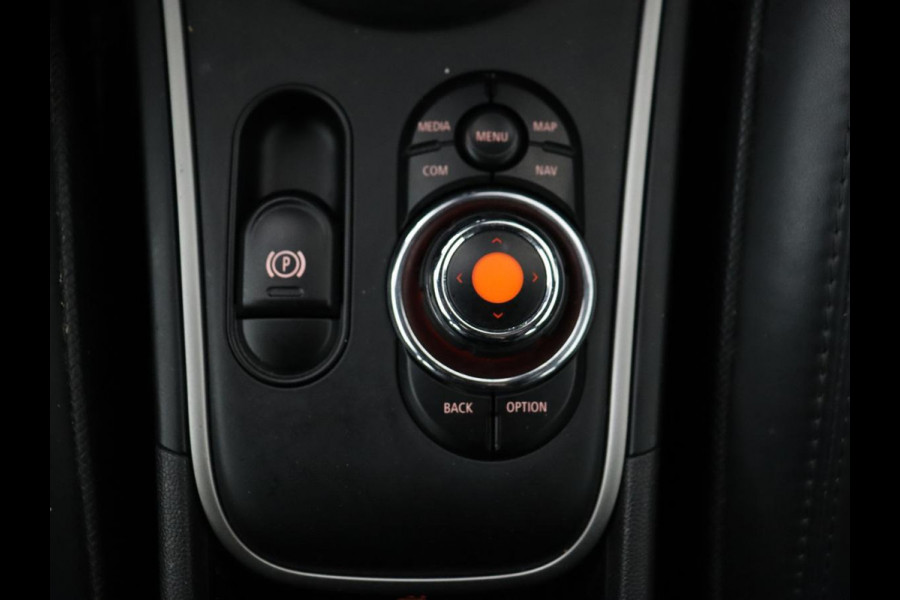 MINI Countryman 1.5 Cooper S E ALL4 | Panoramadak | Head-Up | Leder | Stoelverwarming | Harman/Kardon | Carplay | Adaptive cruise | Navigatie | Camera | Full LED | PHEV | Plug In
