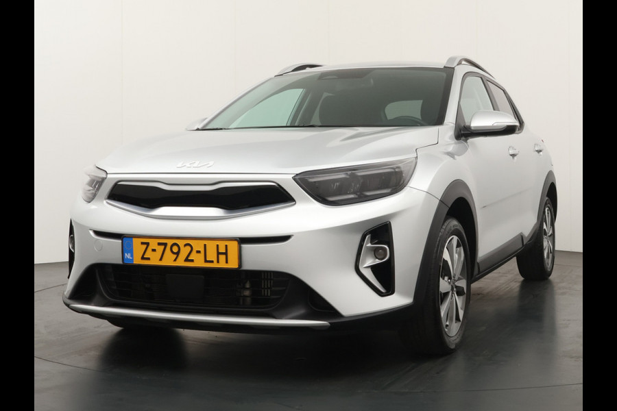 Kia Stonic 1.0 T-GDi MHEV DynamicPlusLine - Navigatie - Apple/Android Carplay - Cruise Control - Lichtmetalen Velgen - Fabrieksgarantie Tot 2031