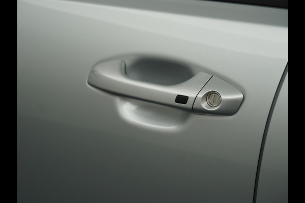 Kia Stonic 1.0 T-GDi MHEV DynamicPlusLine - Navigatie - Apple/Android Carplay - Cruise Control - Lichtmetalen Velgen - Fabrieksgarantie Tot 2031