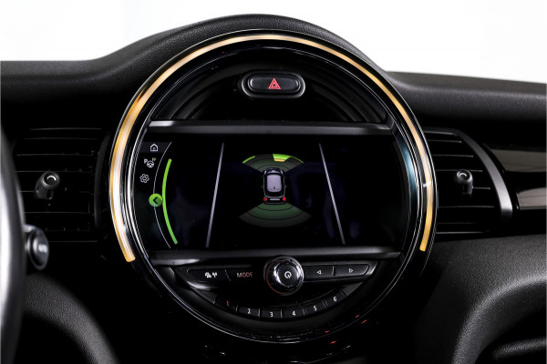 MINI Mini 1.5 Cooper Classic - Automaat Orig. NL | John Cooper Works Pakket | S/K Panodak | Dig.Cockpit | Cruise | PDC | Stoelverw. | ECC | NAV + App.Connect | LM 17" |