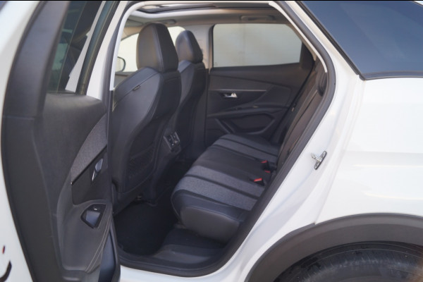 Peugeot 3008 1.2 PureTech 130pk Allure -PANO-ECC-CAM-NAVI-