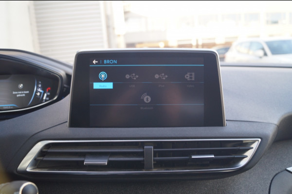 Peugeot 3008 1.2 PureTech 130pk Allure -PANO-ECC-CAM-NAVI-