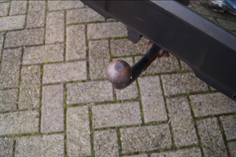 Peugeot 3008 1.2 PureTech 130pk Allure -PANO-ECC-CAM-NAVI-