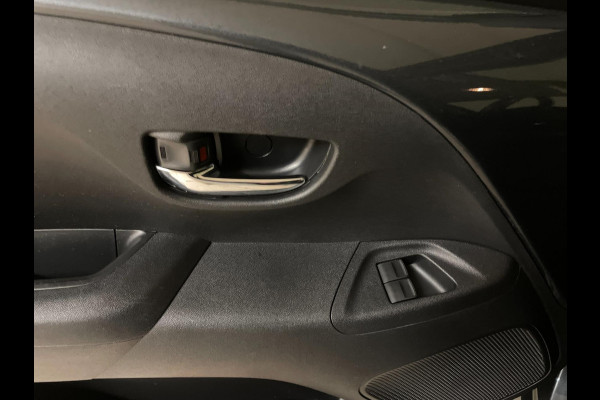 Toyota Aygo 1.0 VVT-i x-play AIRCO NAVI VIA APP BLUETOOTH ELEK RAMEN CENT VERG VELGEN 5DRS PRIVACYGLAS NIEUWSTAAT