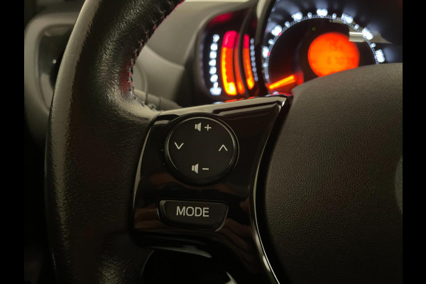 Toyota Aygo 1.0 VVT-i x-play AIRCO NAVI VIA APP BLUETOOTH ELEK RAMEN CENT VERG VELGEN 5DRS PRIVACYGLAS NIEUWSTAAT