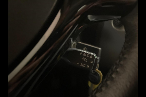 Toyota Aygo 1.0 VVT-i x-play AIRCO NAVI VIA APP BLUETOOTH ELEK RAMEN CENT VERG VELGEN 5DRS PRIVACYGLAS NIEUWSTAAT