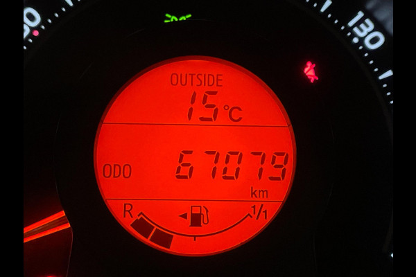 Toyota Aygo 1.0 VVT-i x-play AIRCO NAVI VIA APP BLUETOOTH ELEK RAMEN CENT VERG VELGEN 5DRS PRIVACYGLAS NIEUWSTAAT