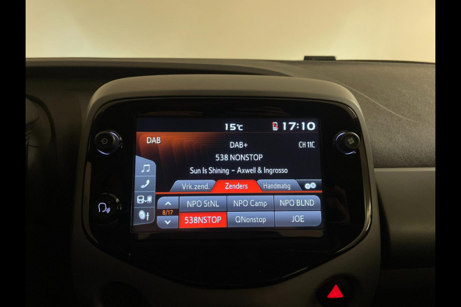 Toyota Aygo 1.0 VVT-i x-play AIRCO NAVI VIA APP BLUETOOTH ELEK RAMEN CENT VERG VELGEN 5DRS PRIVACYGLAS NIEUWSTAAT
