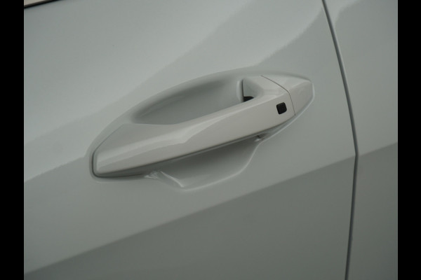 Kia Sportage 1.6 T-GDi Hybrid GT-Line Automaat Apple Carlpay/Android Auto - Cruise Control Adapatief - Dodehoekdetectie - Panorama Dak - Navigatie -  Stoel/Stuurverwarming - Trekhaak - Fabrieksgarantie tot 05-2031