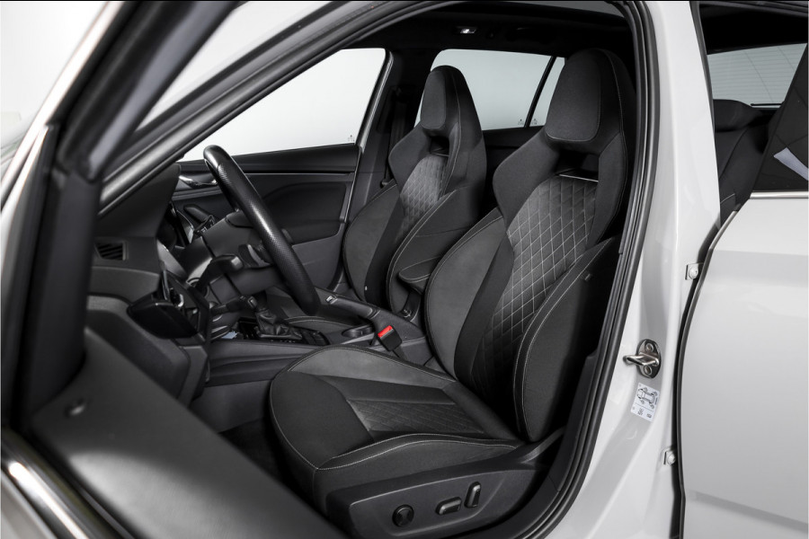 Škoda Kamiq 1.0 TSI 115 PK Sport Business - Automaat | Pano | Dig. Cockpit | Adapt. Cruise | Stoelverw. | PDC | Camera | NAV + App. Connect | ECC | Elek. Klep | Elek. Trekhaak | LM 18" |
