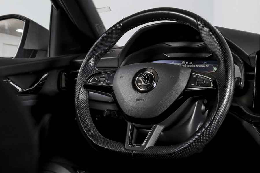 Škoda Kamiq 1.0 TSI 115 PK Sport Business - Automaat | Pano | Dig. Cockpit | Adapt. Cruise | Stoelverw. | PDC | Camera | NAV + App. Connect | ECC | Elek. Klep | Elek. Trekhaak | LM 18" |