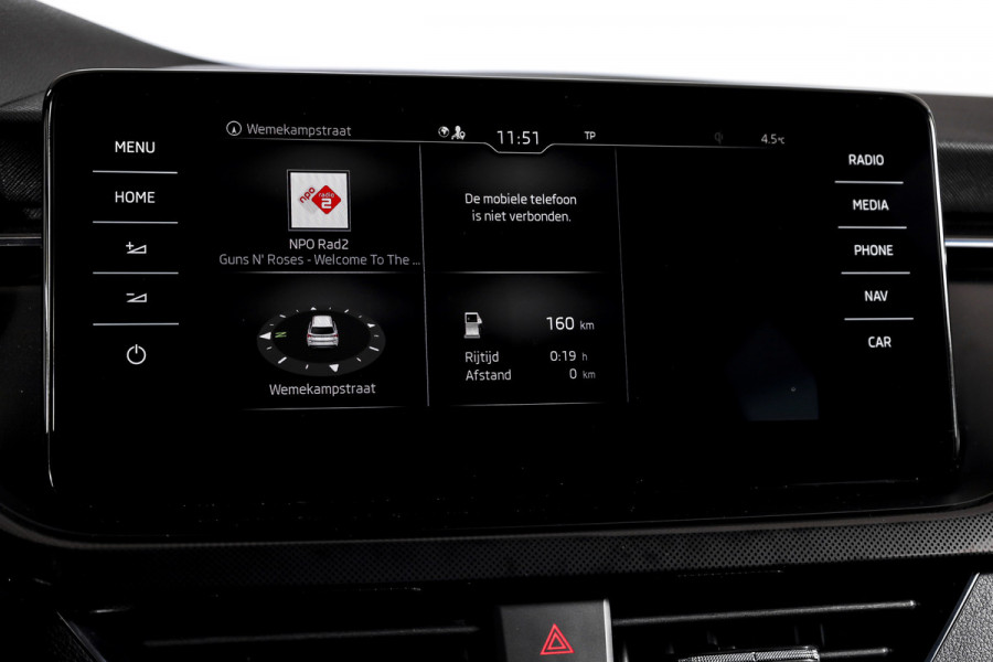 Škoda Kamiq 1.0 TSI 115 PK Sport Business - Automaat | Pano | Dig. Cockpit | Adapt. Cruise | Stoelverw. | PDC | Camera | NAV + App. Connect | ECC | Elek. Klep | Elek. Trekhaak | LM 18" |